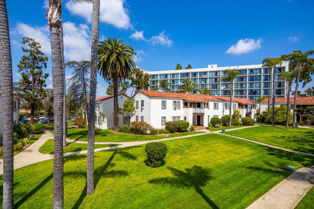 Las Palmas A Tradewinds Community Apartments For Rent in Talmadge